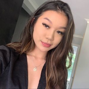 Meet your Posher, Ella